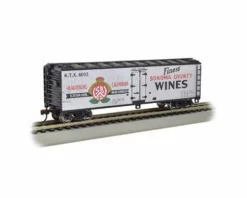 Bachmann Sonoma County Wines 40' Wood-Side Refrigerator Box Car (HO Scale)
