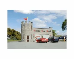 Bachmann Roadside U.S.A. Building Castle Car Wash (HO Scale)
