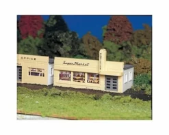 Bachmann Supermarket (HO Scale)